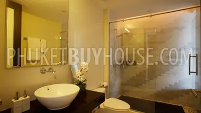 SUR7186: Elegant 3-Bedroom Villa on the Hill in Surin. Photo #28