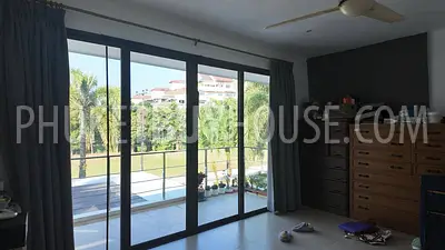 KTH22494: Elegant 5-Bedroom Villa with Scenic Golf Course Views in Kathu, Phuket. Fotoğraf #21