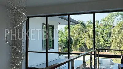 KTH22494: Elegant 5-Bedroom Villa with Scenic Golf Course Views in Kathu, Phuket. Fotoğraf #29