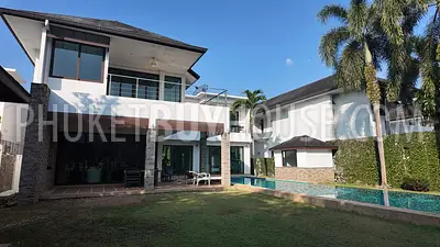 KTH22494: Elegant 5-Bedroom Villa with Scenic Golf Course Views in Kathu, Phuket. Fotoğraf #11