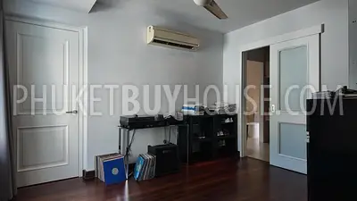 KTH22494: Elegant 5-Bedroom Villa with Scenic Golf Course Views in Kathu, Phuket. Fotoğraf #26