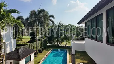 KTH22494: Elegant 5-Bedroom Villa with Scenic Golf Course Views in Kathu, Phuket. Fotoğraf #14