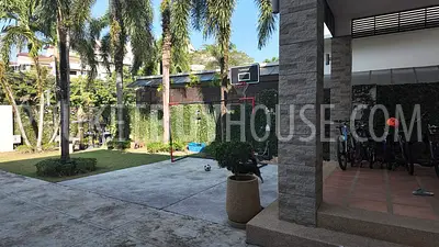 KTH22494: Elegant 5-Bedroom Villa with Scenic Golf Course Views in Kathu, Phuket. Fotoğraf #34