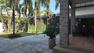 KTH22494: Elegant 5-Bedroom Villa with Scenic Golf Course Views in Kathu, Phuket. Photo #34