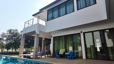 KTH22494: Elegant 5-Bedroom Villa with Scenic Golf Course Views in Kathu, Phuket. Photo #3