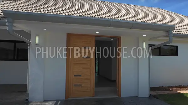RAW22495: Villa with 4 Bedrooms in Rawai – Now 36M THB. Photo #12