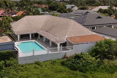 RAW22495: Villa with 4 Bedrooms in Rawai – Now 36M THB. Photo #3