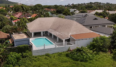 RAW22495: Villa with 4 Bedrooms in Rawai – Now 36M THB. Photo #2