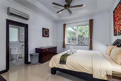 NAT22511: Renovated 4-bedroom villa in Phuket with a private pool in Nai Thon. Photo #19