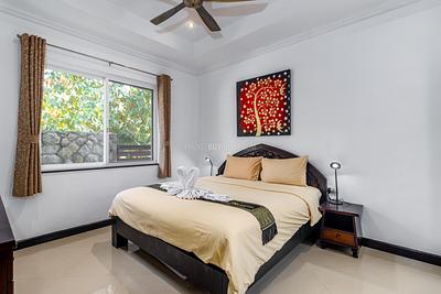 NAT22511: Renovated 4-bedroom villa in Phuket with a private pool in Nai Thon. Photo #20