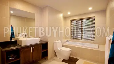 NAI5511: Comfortable 4-Bedroom Townhouse for Sale Near Nai Harn Beach. Photo #14