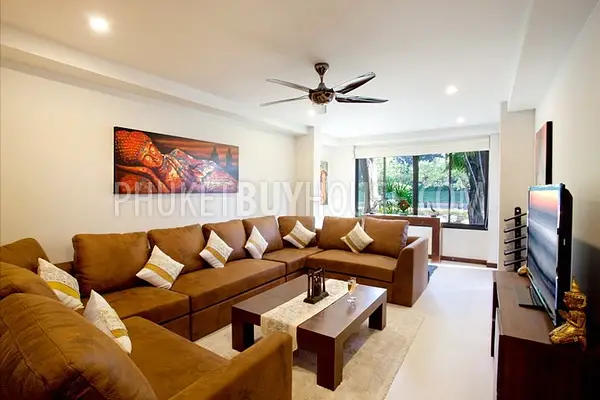 NAI5511: Comfortable 4-Bedroom Townhouse for Sale Near Nai Harn Beach. 照片 #5