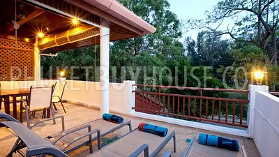 NAI5511: Comfortable 4-Bedroom Townhouse for Sale Near Nai Harn Beach. Photo #9