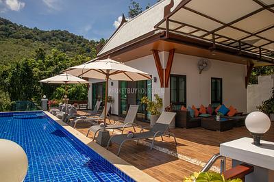 RAW22513: Exclusive Hillside Sea View Villa in Rawai. Photo #10