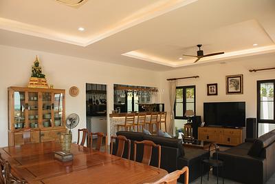 RAW22513: Exclusive Hillside Sea View Villa in Rawai. Photo #14