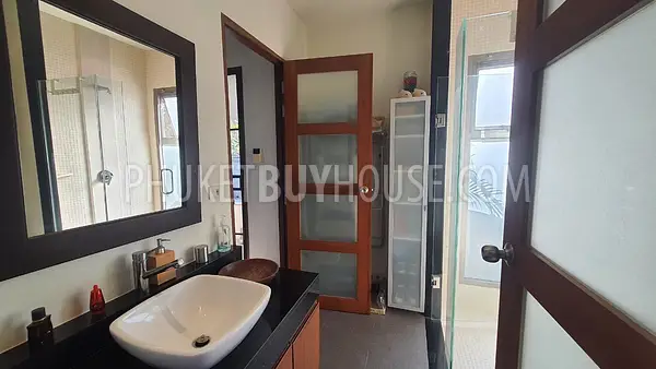 NAI7217: Two Bedroom Holiday Home Close to Nai Harn Beach. Photo #4
