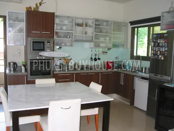 NAI7217: Two Bedroom Holiday Home Close to Nai Harn Beach. Photo #22