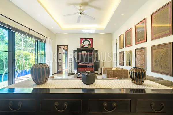 NAI7221: Five Bedrooms Villa Close to Nai Harn Beach. Photo #9