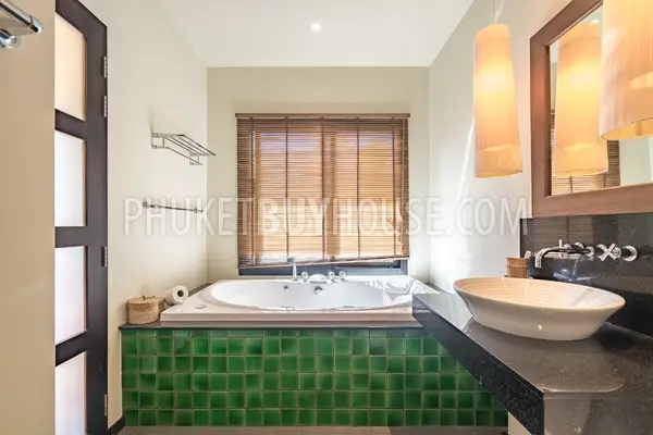 NAI7221: Five Bedrooms Villa Close to Nai Harn Beach. Photo #29