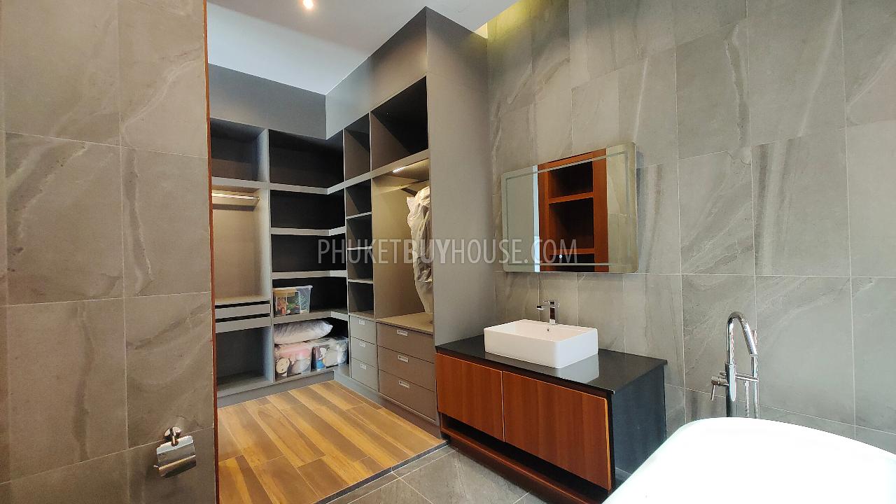 BAN7228: Luxury Pool VIlla with Three Bedrooms in Bang Tao. Photo #28