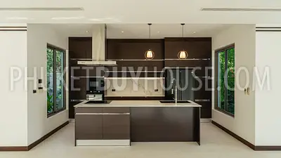 LAG22527: Grand Lakeside Mansion – A Timeless Retreat in Phuket. Photo #26