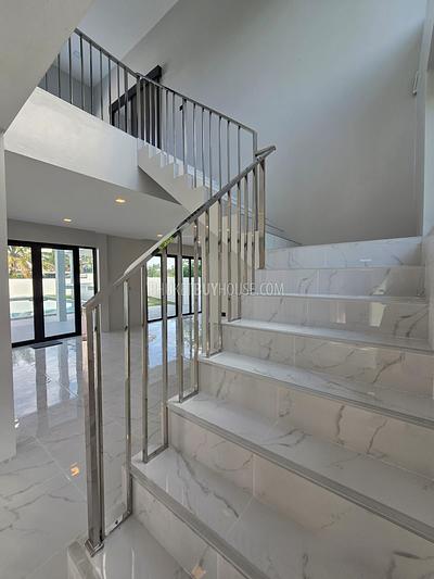 RAW22528:  4-Bedroom Villa with Private Pool and Guest House in Rawai. Photo #6