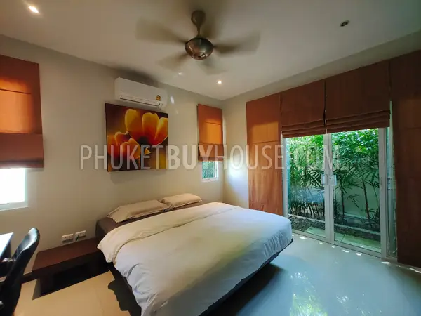 NAI7230: Three Bedroom Private Pool Villa in Nai Harn. Photo #18