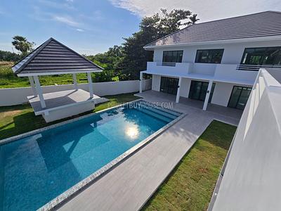 RAW22528:  4-Bedroom Villa with Private Pool and Guest House in Rawai. 照片 #13