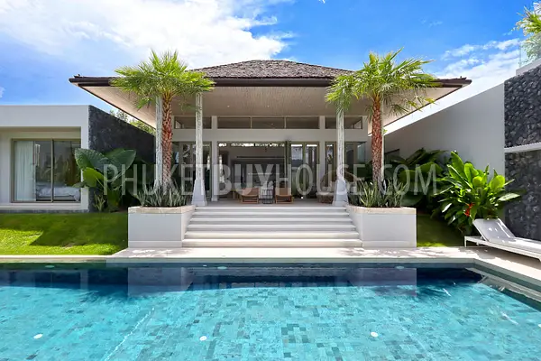 LAY7235: Four Bedroom Luxurious Villa in Layan. Photo #1