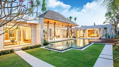 LAY7235: Four Bedroom Luxurious Villa in Layan. Photo #19