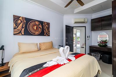 NAT22532: Renovated 3-bedroom villa in Phuket with a private pool in Nai Thon. Photo #14