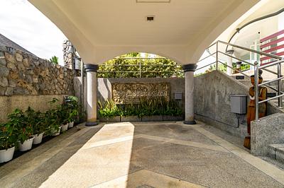 NAT22532: Renovated 3-bedroom villa in Phuket with a private pool in Nai Thon. Photo #31