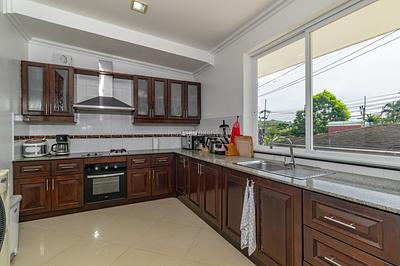 NAT22533: Renovated 3-bedroom villa in Phuket with a private pool in Nai Thon. Photo #5