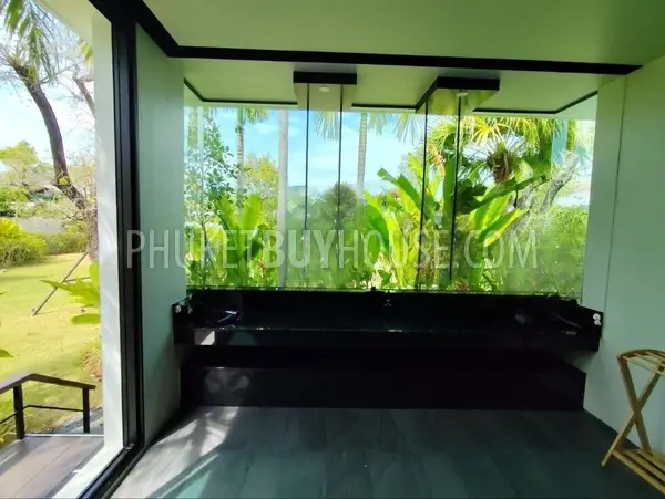NAI22521: Expansive 6-Bedroom Private Villa Near Nai Harn Beach. Photo #9
