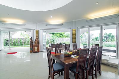 NAT22535: Renovated 2-bedroom villa in Phuket with a private pool in Nai Thon. Photo #7