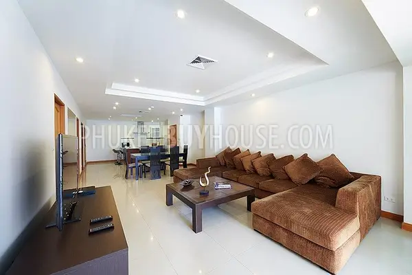 SUR7245: Two Bedrooms Apartments Moments Away from Surin Beach. Fotoğraf #2