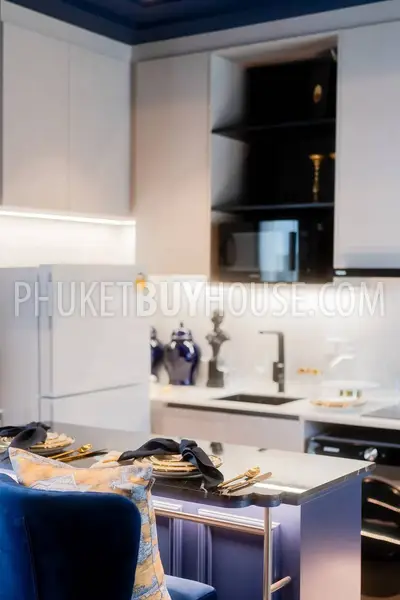 BAN22545: 1-Bedroom Resale Condo on 6th Floor Near Bang Tao Beach. Photo #10