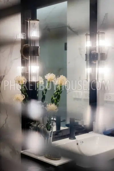 BAN22545: 1-Bedroom Resale Condo on 6th Floor Near Bang Tao Beach. Photo #14