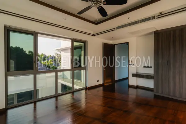 BAN22551: Majestic Lakeside Villa with Rooftop Oasis and Waterfall Pool in Bang Tao’s Hidden Paradise. Photo #26