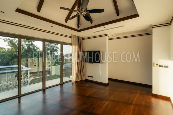 BAN22551: Majestic Lakeside Villa with Rooftop Oasis and Waterfall Pool in Bang Tao’s Hidden Paradise. Photo #28