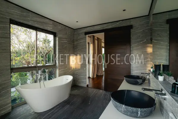 BAN22551: Majestic Lakeside Villa with Rooftop Oasis and Waterfall Pool in Bang Tao’s Hidden Paradise. Photo #43