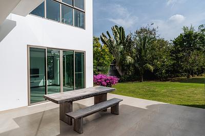BAN22551: Majestic Lakeside Villa with Rooftop Oasis and Waterfall Pool in Bang Tao’s Hidden Paradise. 照片 #6