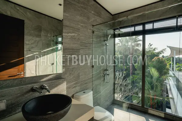 BAN22551: Majestic Lakeside Villa with Rooftop Oasis and Waterfall Pool in Bang Tao’s Hidden Paradise. Photo #39