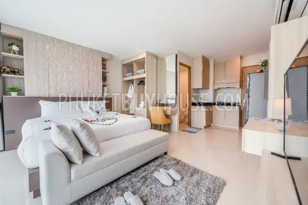 PAT7252: Spacious Studio in the Quiet Area of Patong. Photo #8