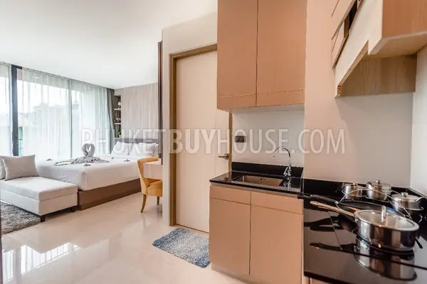 PAT7252: Spacious Studio in the Quiet Area of Patong. Photo #9