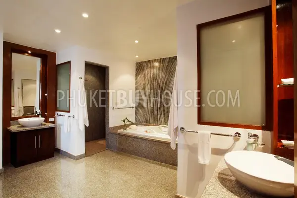SUR6747: Villa with Panoramic Sea View in Surin. Photo #33