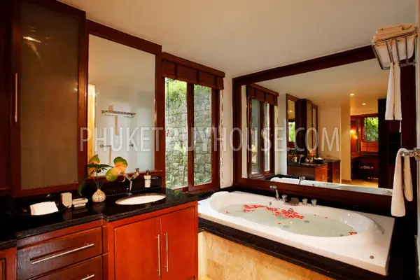 SUR6747: Villa with Panoramic Sea View in Surin. Photo #37