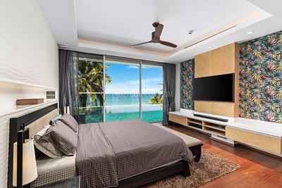 LAG22563: Magnificent 3-Bedroom Beachfront Apartment with Ocean Views and Private Pool. Photo #17