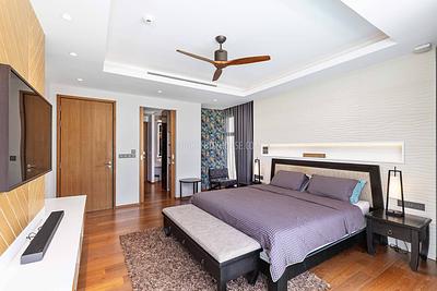 LAG22563: Magnificent 3-Bedroom Beachfront Apartment with Ocean Views and Private Pool. Photo #15