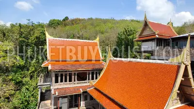 MAI7181: 6 rai of land with 4 Thai Style Houses in Mai Khao. 照片 #1